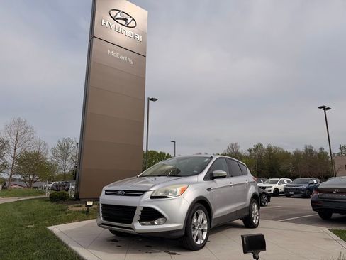 Used 2013 Ford Escape SEL image 1