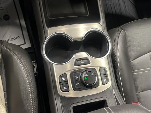 Used 2023 GMC Terrain Denali w/ LPO, Floor Liner Package AWD/4WD image 11
