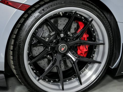 Used 2018 McLaren 720S image 19