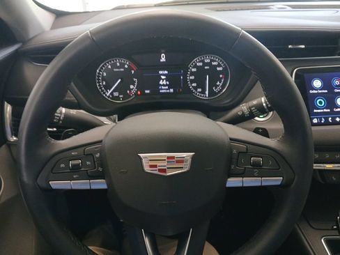 Certified 2022 Cadillac XT4 Luxury w/ Cold Weather Package AWD/4WD image 22