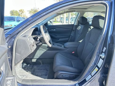 Used 2025 Honda Accord SE image 2