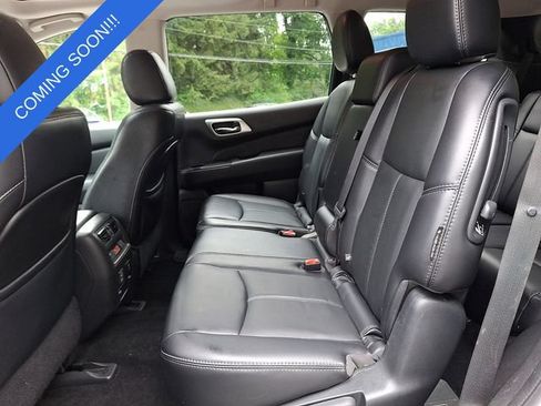 Used 2018 Nissan Pathfinder SL w/ SL Premium Package AWD/4WD image 12