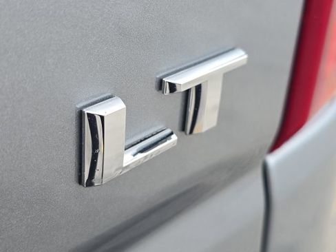 Used 2025 Chevrolet Silverado 1500 LT Trail Boss w/ Convenience Package II image 11