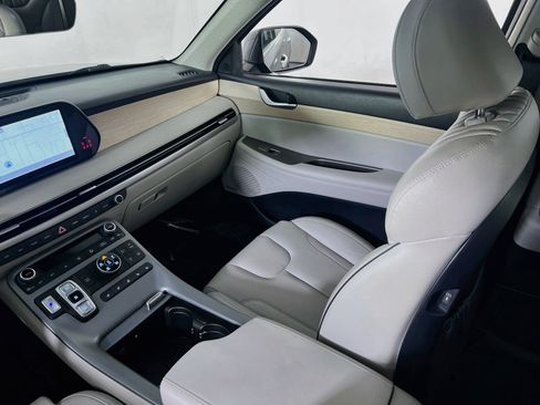 Used 2023 Hyundai Palisade Limited AWD/4WD image 25