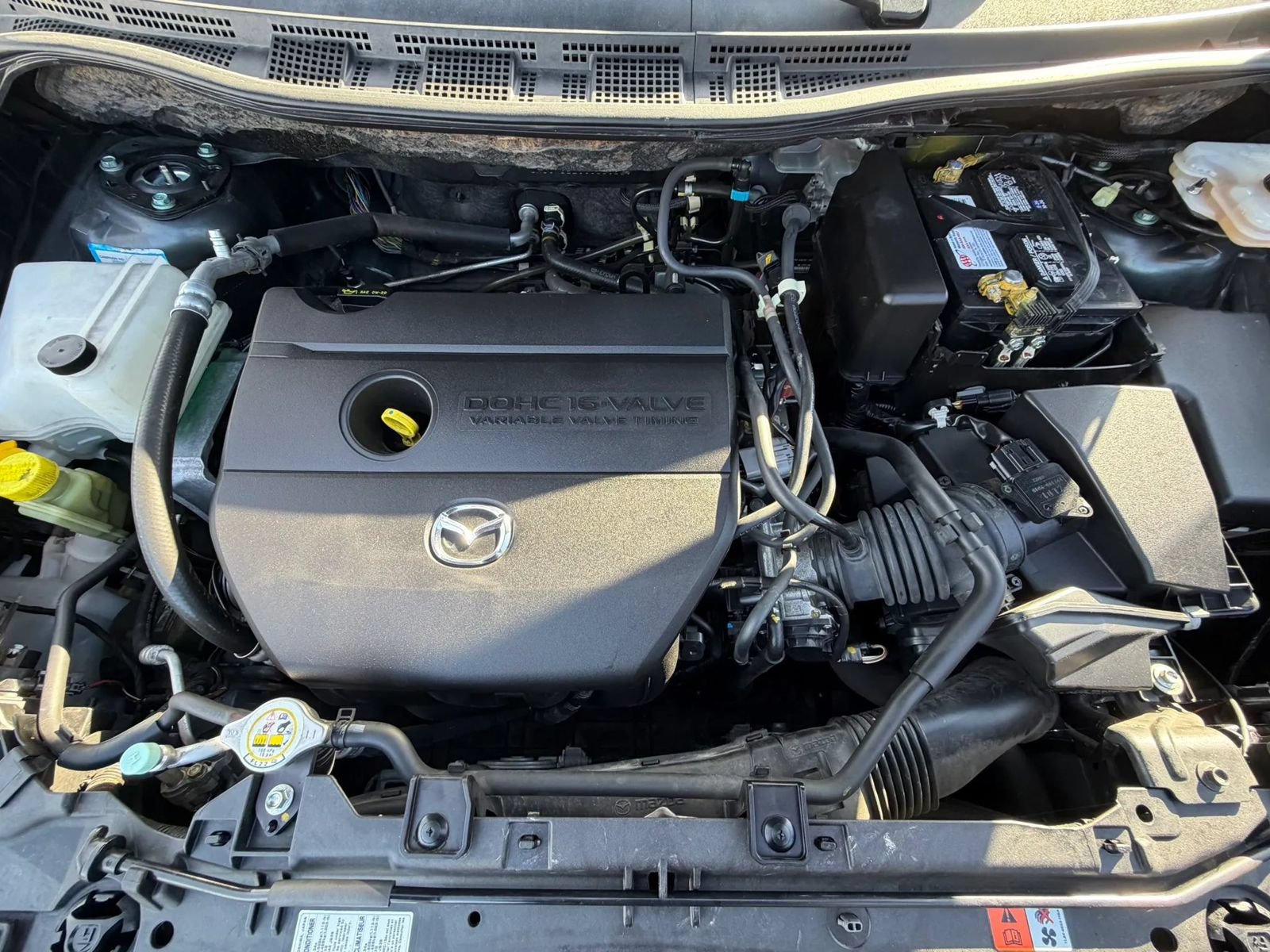 Used 2012 MAZDA MAZDA5 Sport FWD image 27