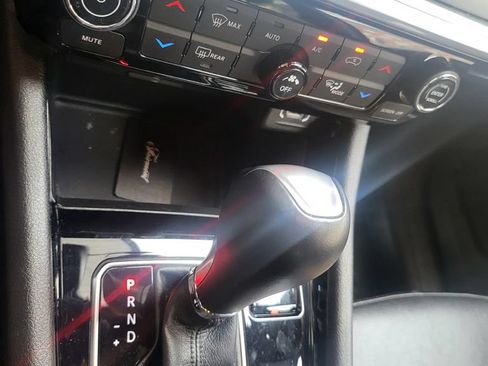 Used 2025 Jeep Compass Limited AWD/4WD image 6