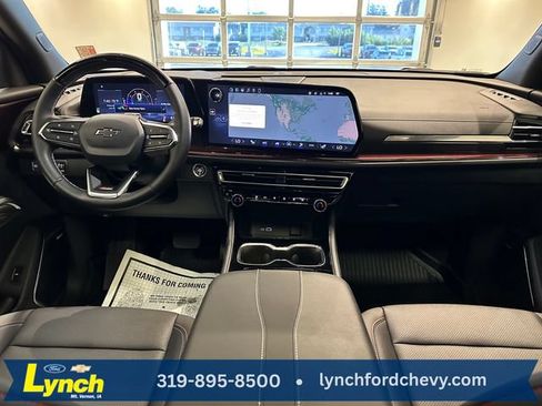 Used 2025 Chevrolet Traverse Z71 w/ Enhanced Driving Package AWD/4WD image 10