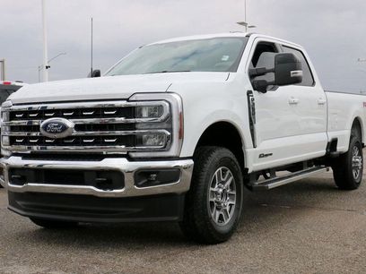 New 2026 Ford F350 Lariat w/ FX4 Off-Road Package
