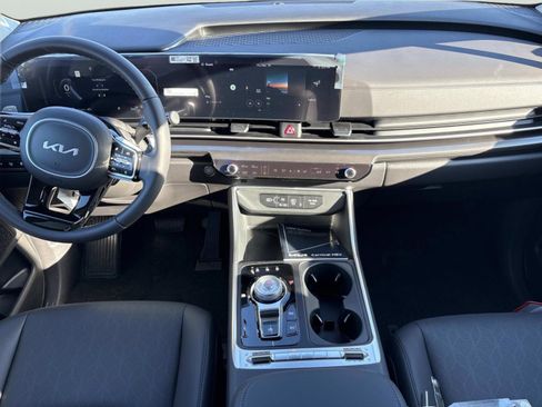 New 2026 Kia Carnival SX w/ SX Dark Edition Package FWD image 16