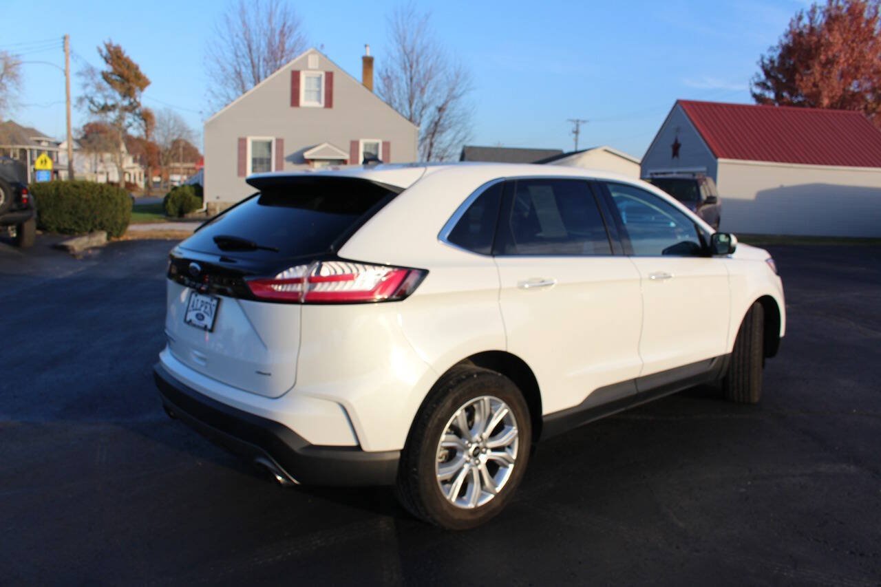 Used 2023 Ford Edge Titanium w/ Equipment Group 301A AWD/4WD image 4