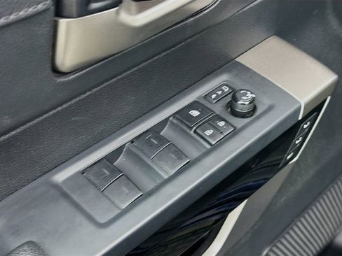 Used 2022 Toyota Tundra Limited image 18