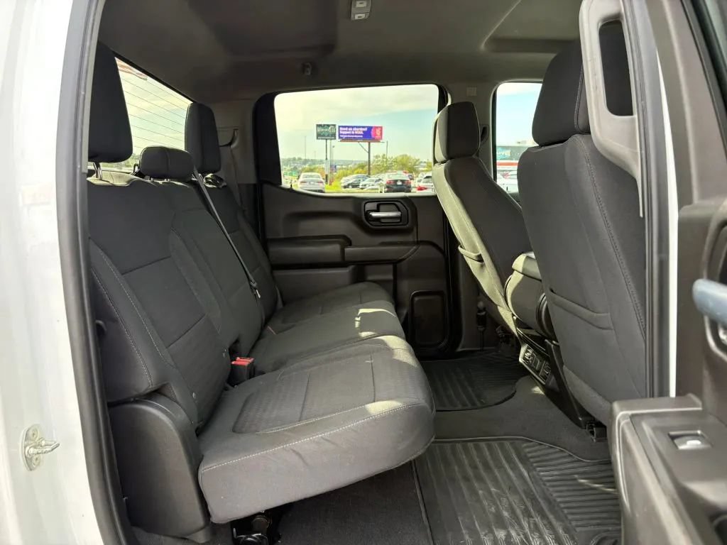 Used 2021 Chevrolet Silverado 1500 LT w/ Bed Protection Package AWD/4WD image 18