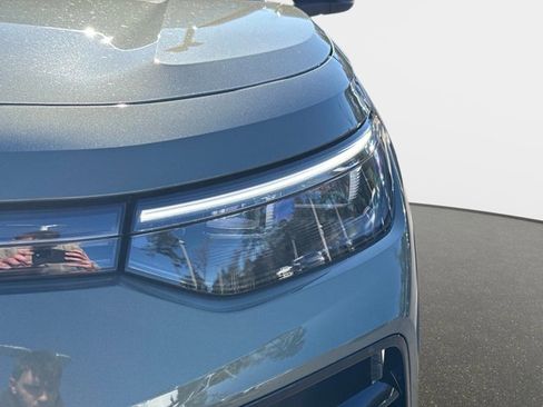 New 2026 Volkswagen Tiguan SE R-Line image 3