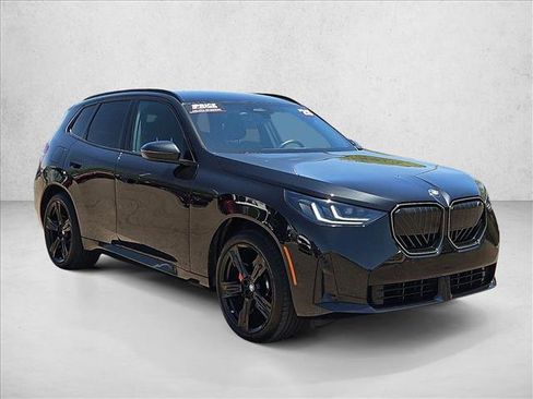 Certified 2025 BMW X3 xDrive30i w/ M Sport Package AWD/4WD image 3