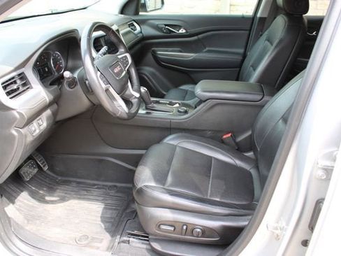 Used 2019 GMC Acadia SLT image 17