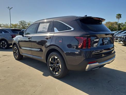 New 2026 Kia Sorento S FWD image 6