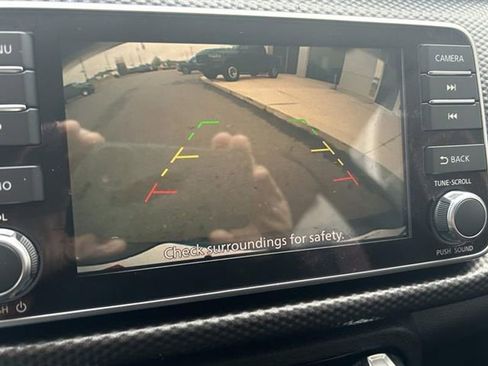 Used 2020 Nissan Kicks SV image 15