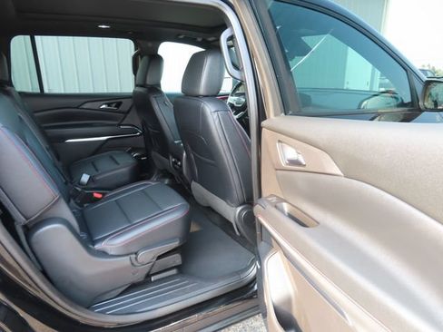 Used 2025 Chevrolet Traverse Z71 w/ Enhanced Driving Package AWD/4WD image 28