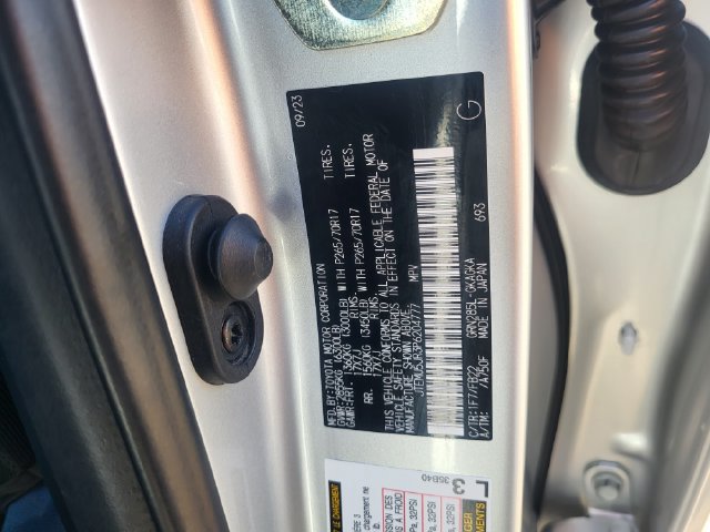 Used 2023 Toyota 4Runner SR5 AWD/4WD image 28