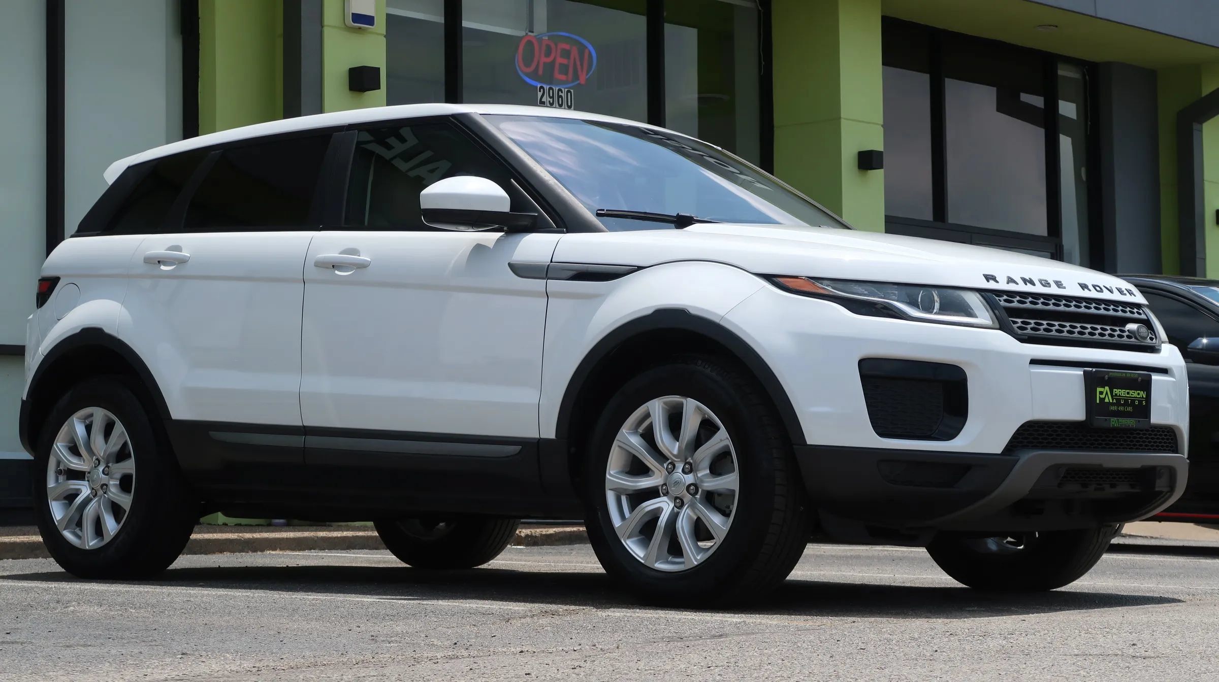 Used 2019 Land Rover Range Rover Evoque AWD/4WD image 6