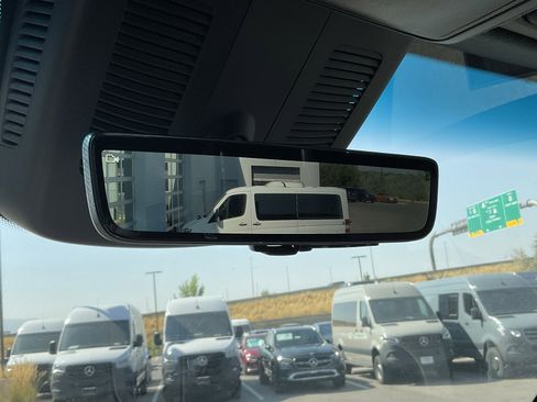 Used 2025 Mercedes-Benz Sprinter 2500 image 26