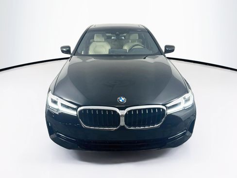 Used 2023 BMW 530i w/ Convenience Package RWD image 2