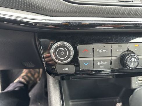 Used 2025 Jeep Compass Trailhawk AWD/4WD image 14