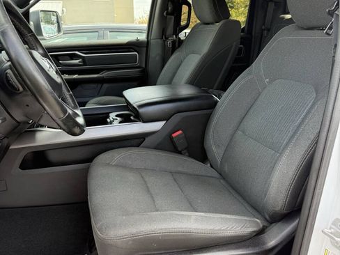 Used 2019 RAM 1500 Big Horn AWD/4WD image 9