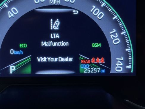 Used 2023 Toyota RAV4 XLE image 13