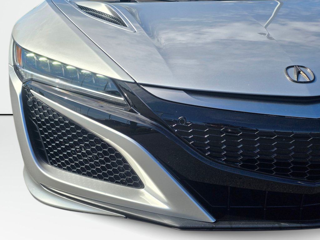 Used 2017 Acura NSX AWD/4WD image 21