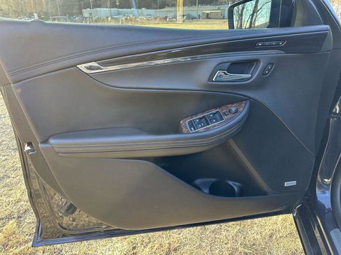 Used 2014 Chevrolet Impala LTZ image 6