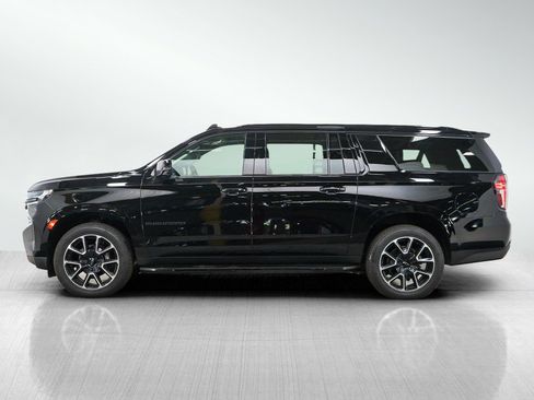 Used 2024 Chevrolet Suburban RST w/ Luxury Package AWD/4WD image 2