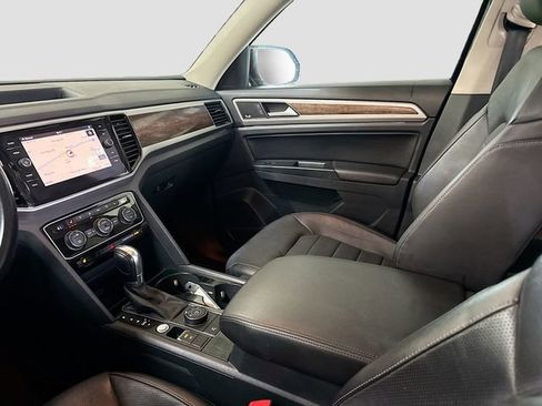 Used 2018 Volkswagen Atlas SEL Premium image 25