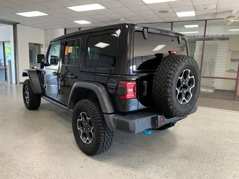 Used 2022 Jeep Wrangler Unlimited Rubicon 4xe w/ Steel Bumper Group AWD/4WD image 4