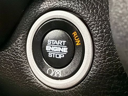 Used 2024 RAM 2500 Tradesman w/ Chrome Appearance Group image 28