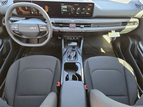 New 2026 Kia K4 LXS image 18