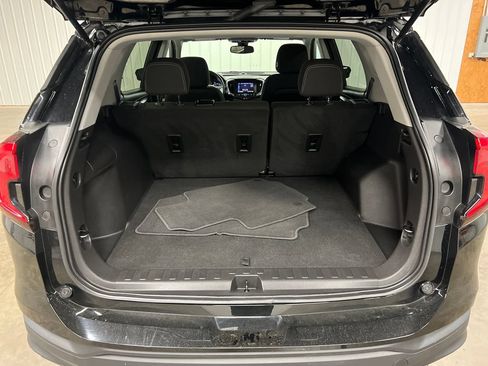 Certified 2023 GMC Terrain SLE w/ Driver Convenience Package AWD/4WD image 12