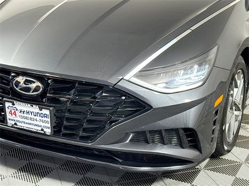 Used 2023 Hyundai Sonata SEL image 3