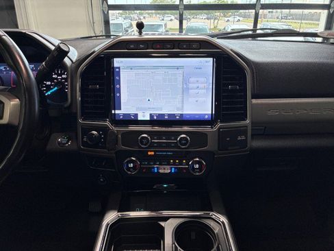 Used 2022 Ford F250 Platinum AWD/4WD image 17