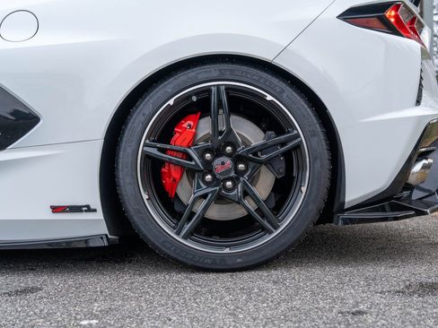 Used 2023 Chevrolet Corvette Stingray w/ Z51 Performance Package image 10