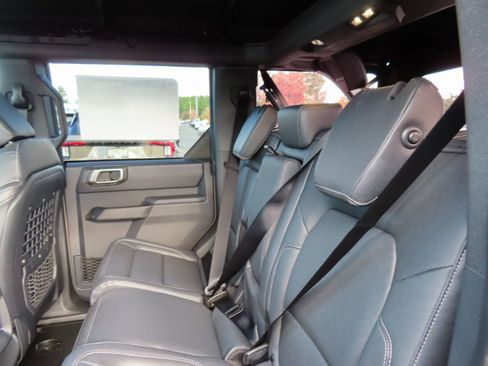 New 2025 Ford Bronco Big Bend w/ Black Diamond Package image 16