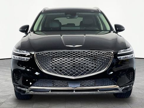 Certified 2025 Genesis GV70 2.5T AWD/4WD image 4