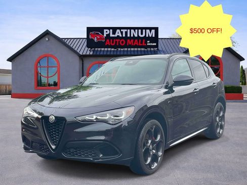 Used 2024 Alfa Romeo Stelvio Veloce AWD/4WD image 3
