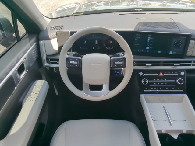 Used 2025 Hyundai Santa Fe SE FWD image 19