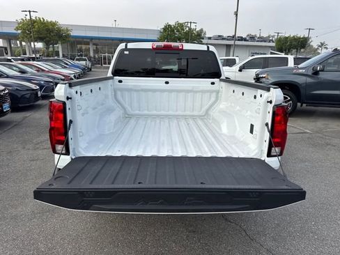 New 2025 Chevrolet Colorado W/T image 21