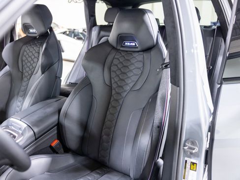 Used 2026 BMW X5 M Competition w/ Executive Package image 35