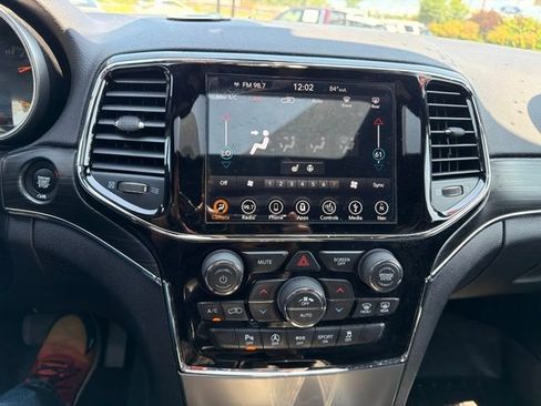 Used 2019 Jeep Grand Cherokee Limited w/ Trailer Tow Group IV AWD/4WD image 28