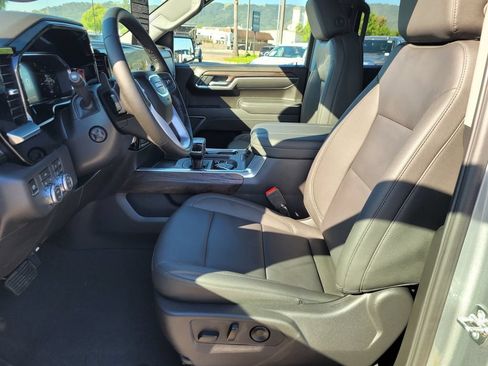 New 2026 GMC Sierra 1500 SLT AWD/4WD image 11