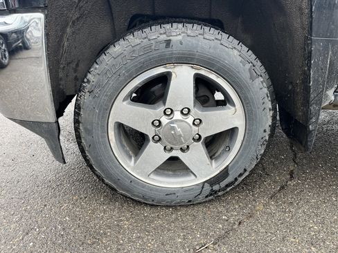 Used 2016 Chevrolet Silverado 2500 LT w/ LT Convenience Package image 11