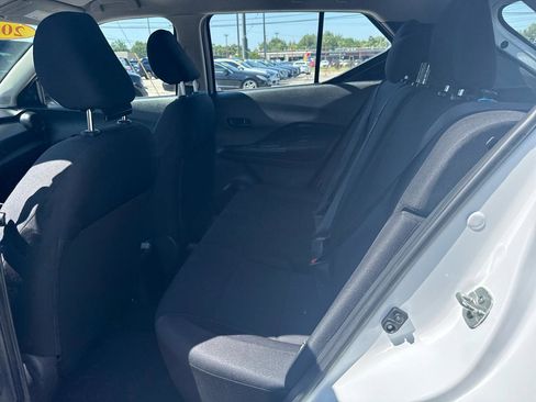 Used 2023 Nissan Kicks S FWD image 13